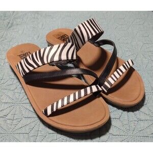 MUK LUKS Women's Dahlia Strap Sandals sz 8